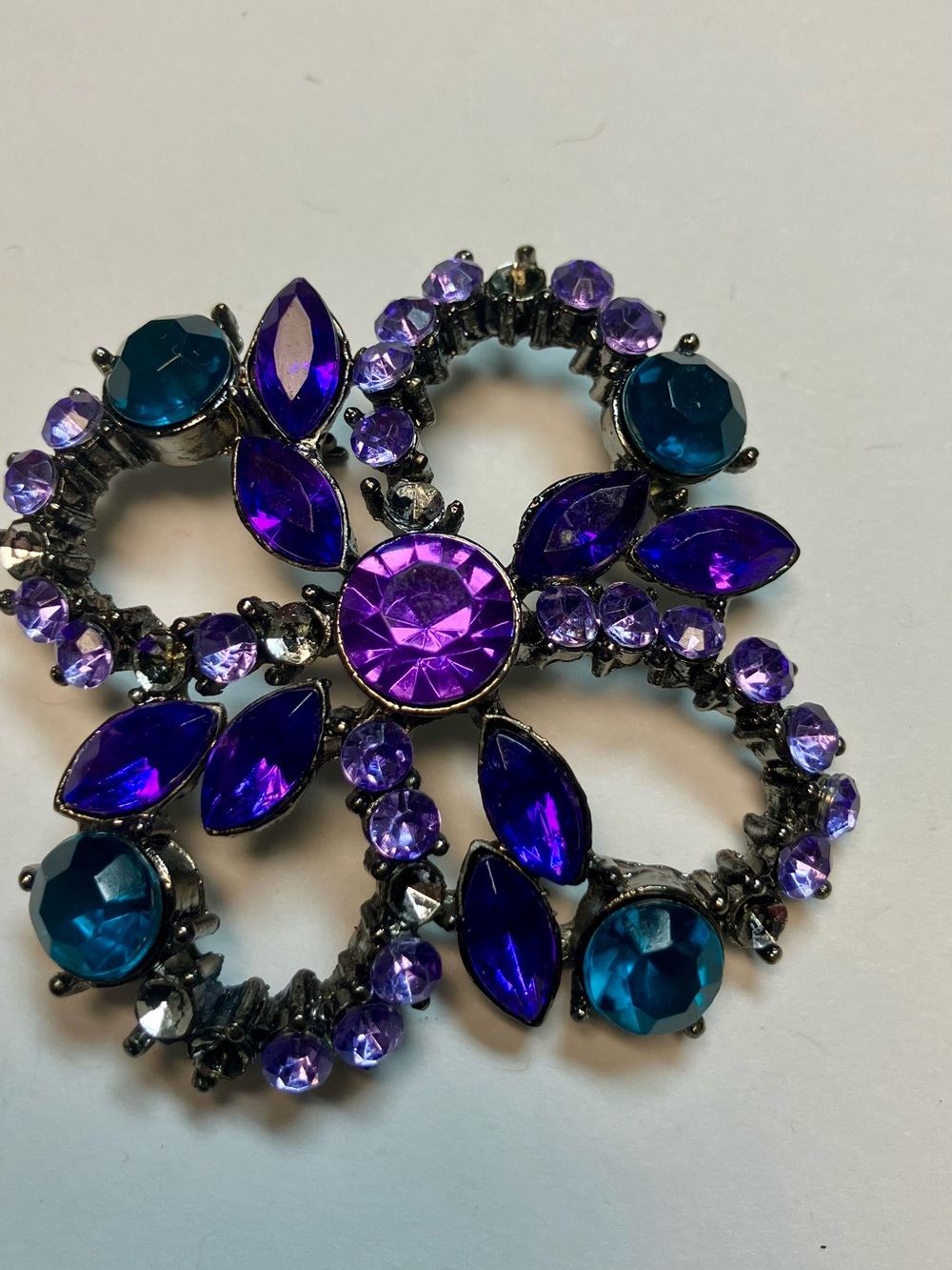 Vintage Purple and Blue Crystal Floral Brooch (the back pin part is broken off)